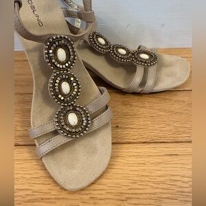 Bandolino Nude Jewelled Beaded Sandal Wedge Heel Metallic Embellished 6.5